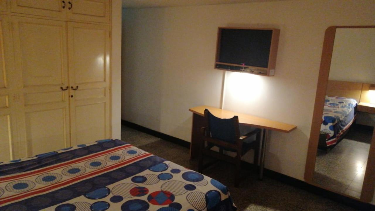 Hotel del Oeste Cali Buitenkant foto