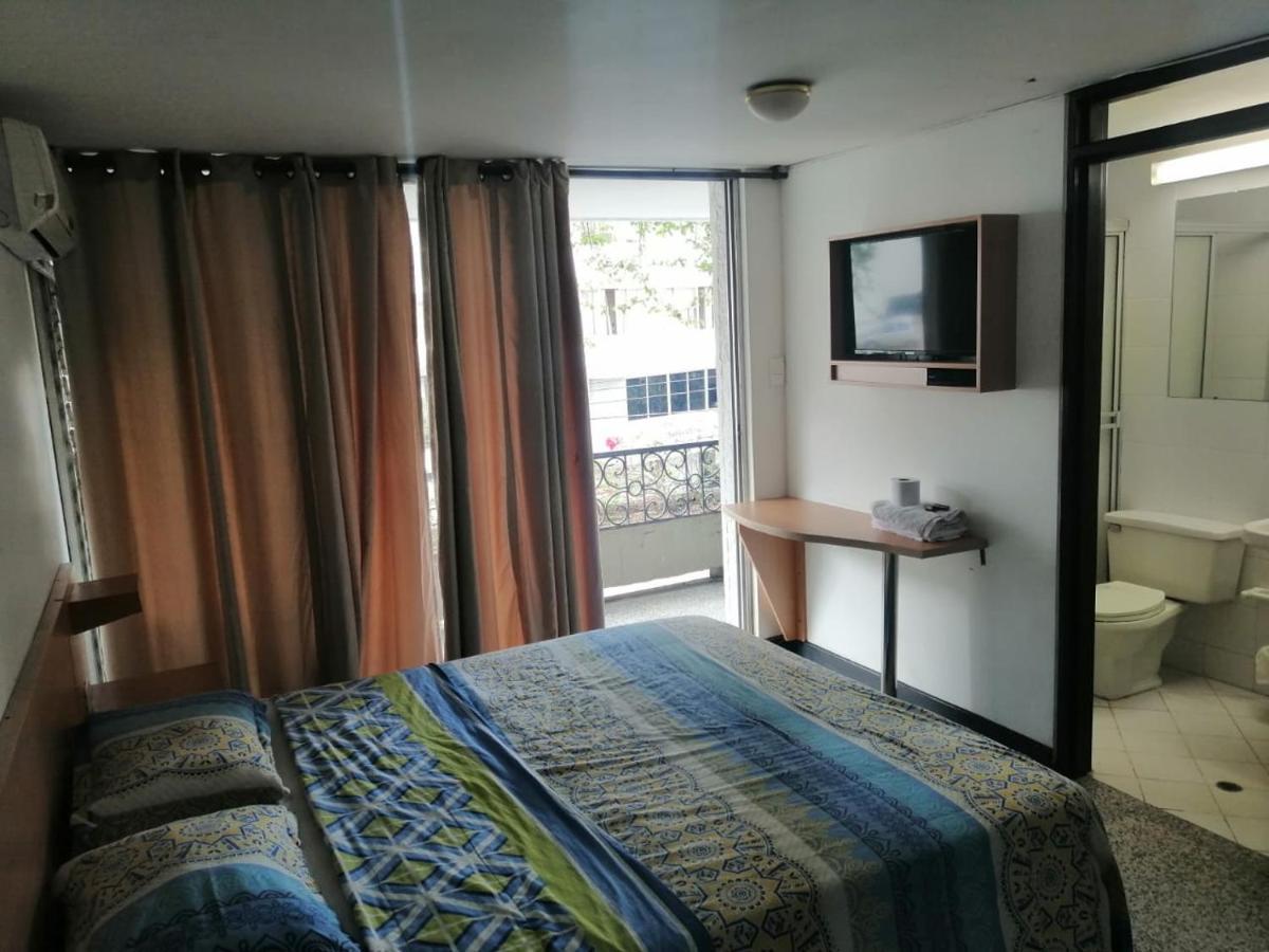 Hotel del Oeste Cali Buitenkant foto